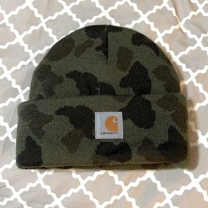 Unisex, Carhartt camo thick lined beanie, new condition, one size